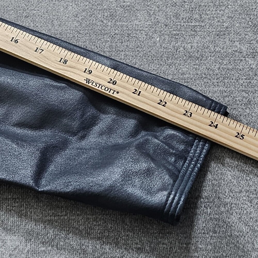 Danier Jacket Womens L Eggplant Purple Leather Pockets Buttons Lined Classic - Picture 6 of 16